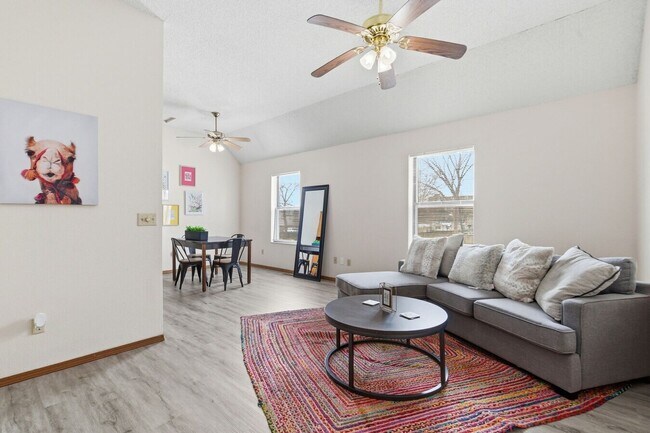 Foto del edificio - Beartown Townhomes