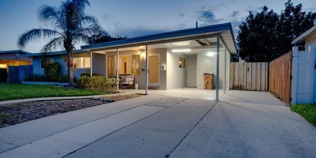 Photo - Step Into Sunshine: Modern Charm Meets Coa... House