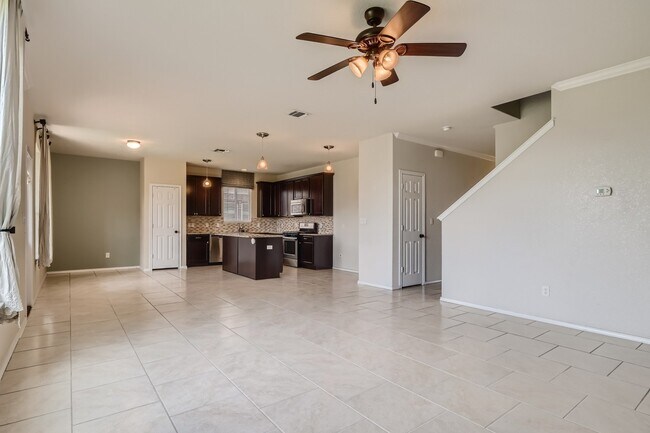 Foto del edificio - 12406 Crockett Way