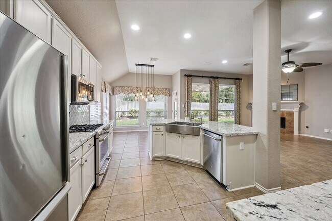 Building Photo - 23107 Enchanted Cactus Dr
