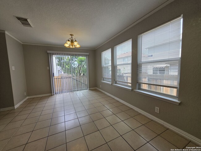 Foto del edificio - Super Clean & Move-In Ready! 3 Bed, 2.5 Ba...