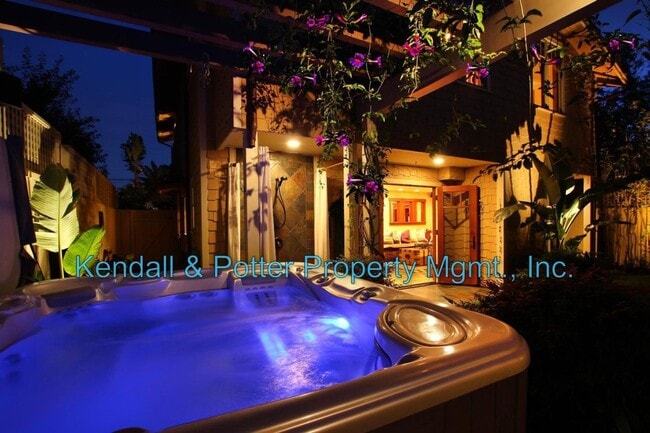 Building Photo - 508 Escalona Dr