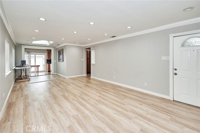 Foto del edificio - 6052 Marshall Ave
