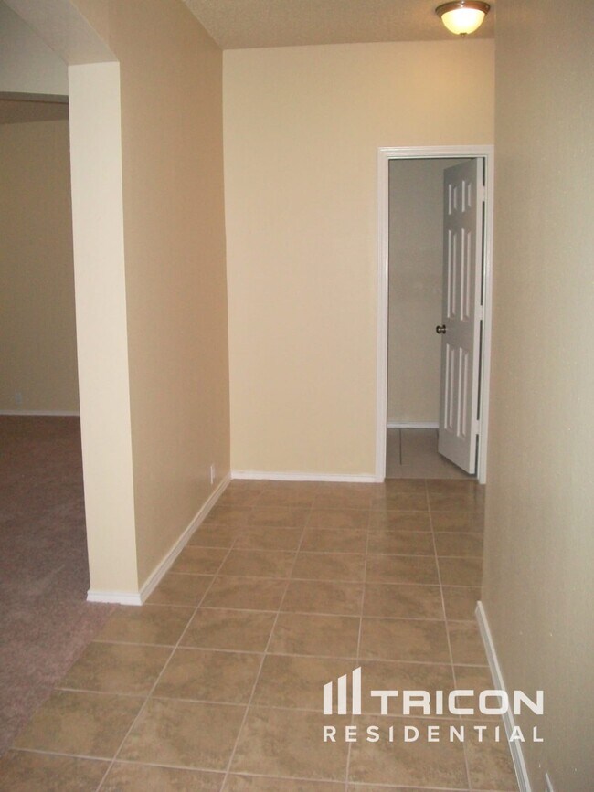 Foto del edificio - 1616 Park Chase Avenue Arlington TX