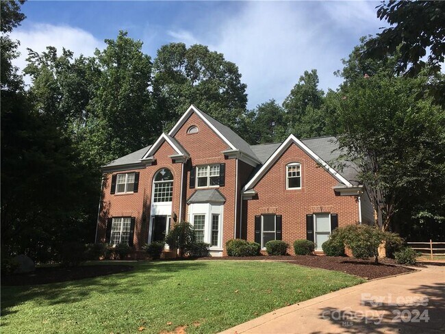 Foto del edificio - 208 Poplar Grove Rd
