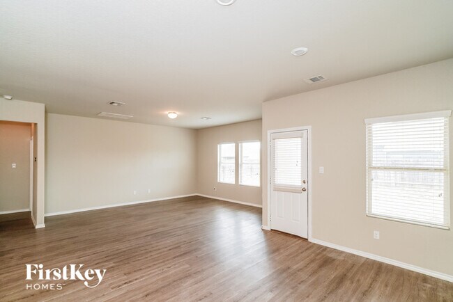 Foto del edificio - 423 Agave Flats Dr
