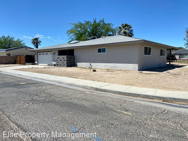 Building Photo - 3 br, 2 bath House - 525 Mary Ann Ave