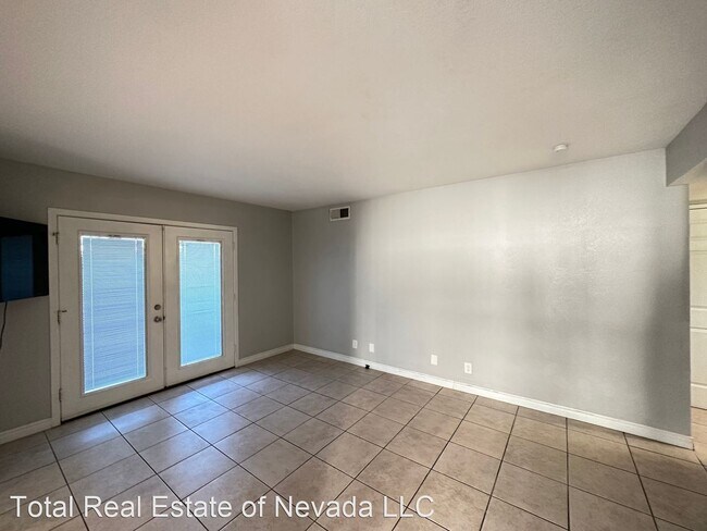 Foto del edificio - 2 br, 1 bath House - 1440 Vegas Valley Dri...