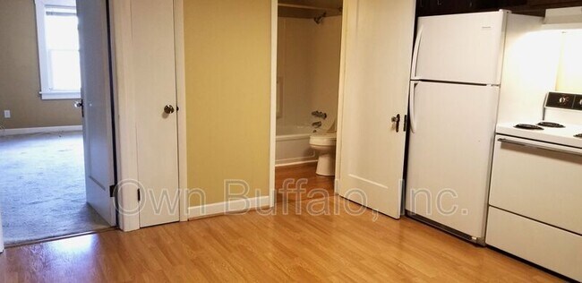 Building Photo - 4030 Bailey Ave
