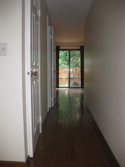 Building Photo - 5972 Clerkenwell Ct