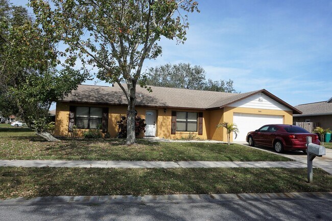 Building Photo - 580 Parkside Ave