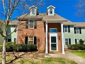 Building Photo - 9213 Kings Canyon Dr