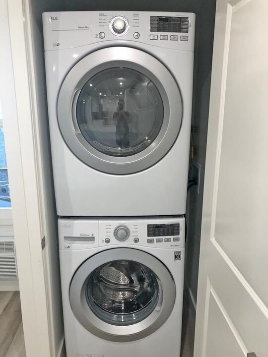 Foto del edificio - 1263 S Dunsmuir Ave