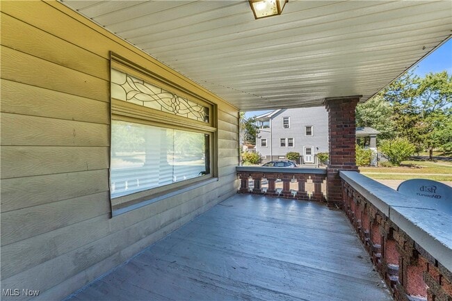 Building Photo - 4732 E 104th St