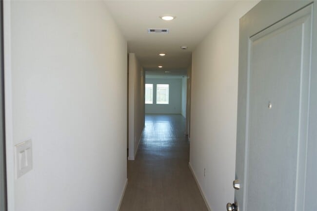 Foto del edificio - 26614 Pampas Grass Ln