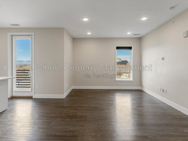 Foto del edificio - 2374 S University Blvd