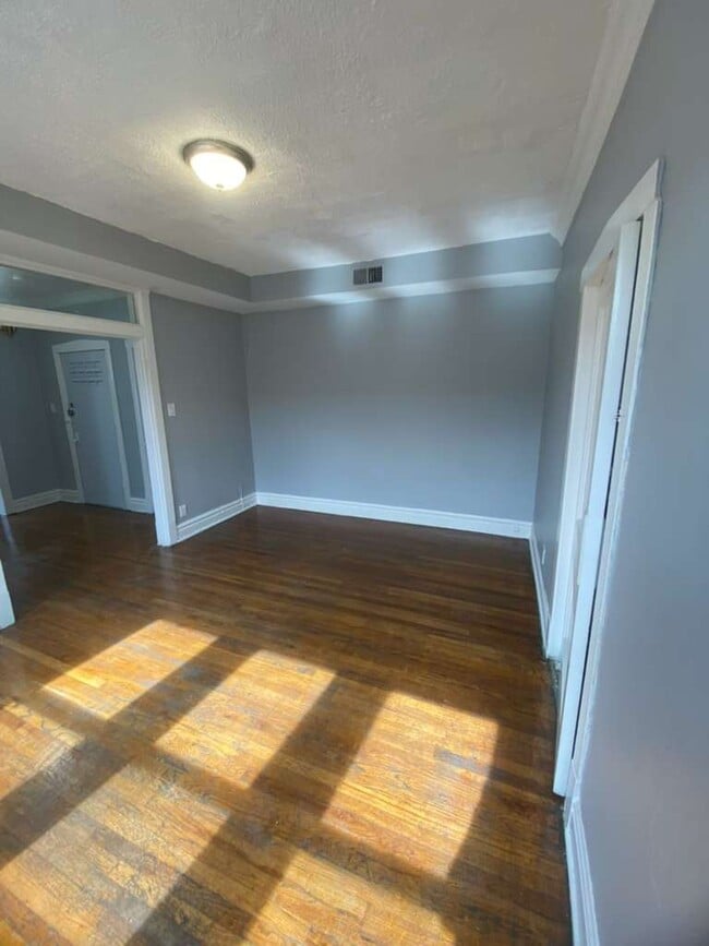 Building Photo - 1151 S Austin Blvd