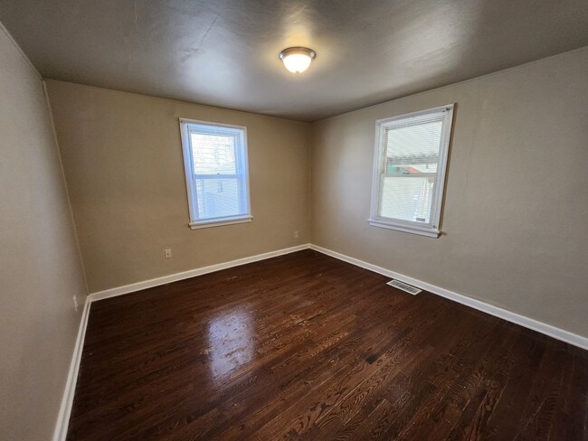 Building Photo - 9416 Kathlyn Dr