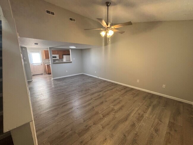 Foto del edificio - 5311 Currituck Ln