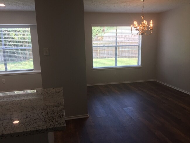 Building Photo - 2618 Olster Dr