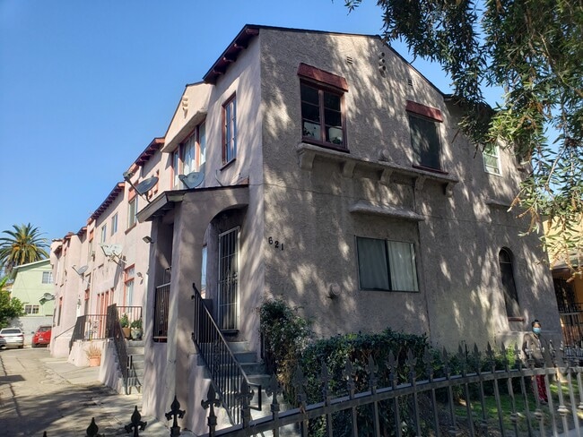 Building Photo - 621 N Coronado St