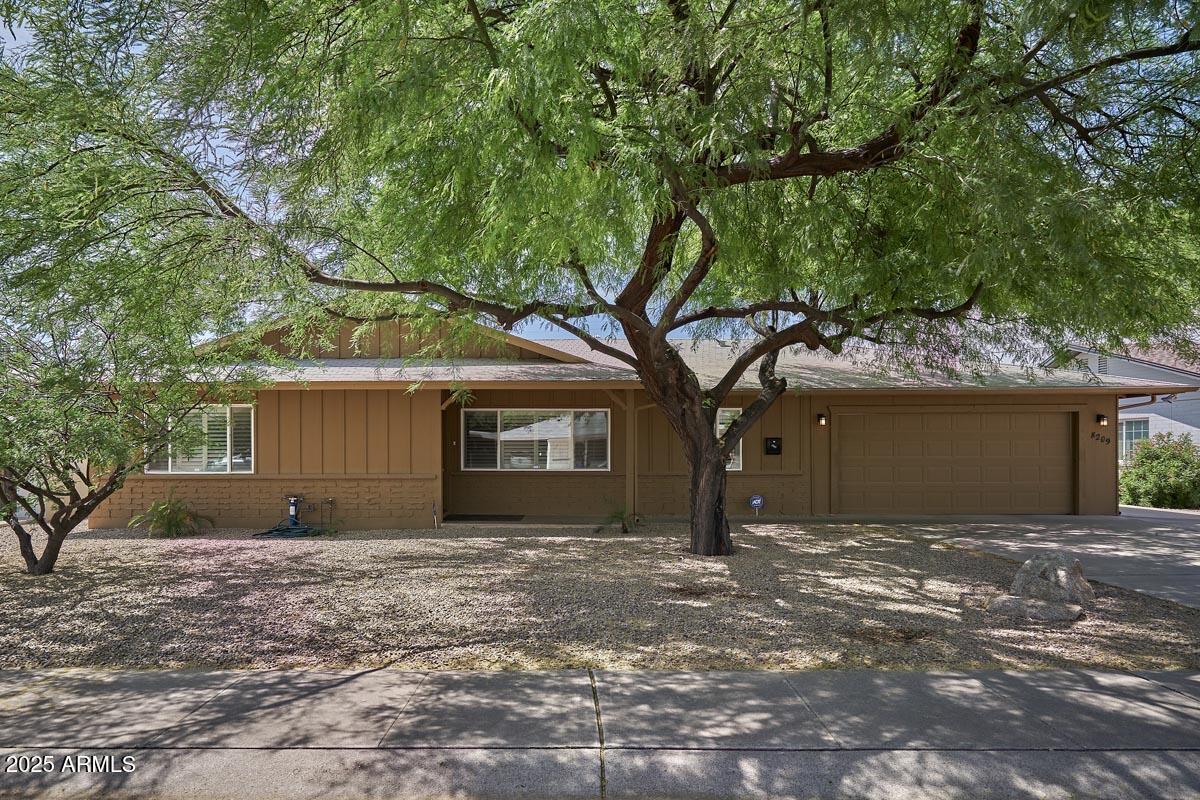 Primary Photo - 8209 E Sheridan St