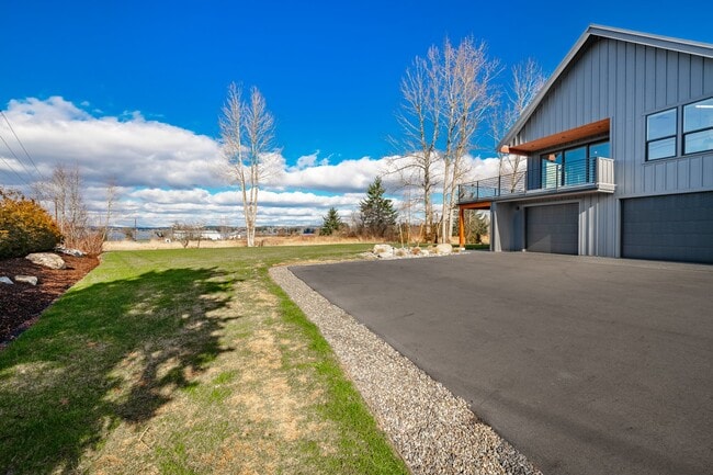 Foto del edificio - 8638 Harborview Rd