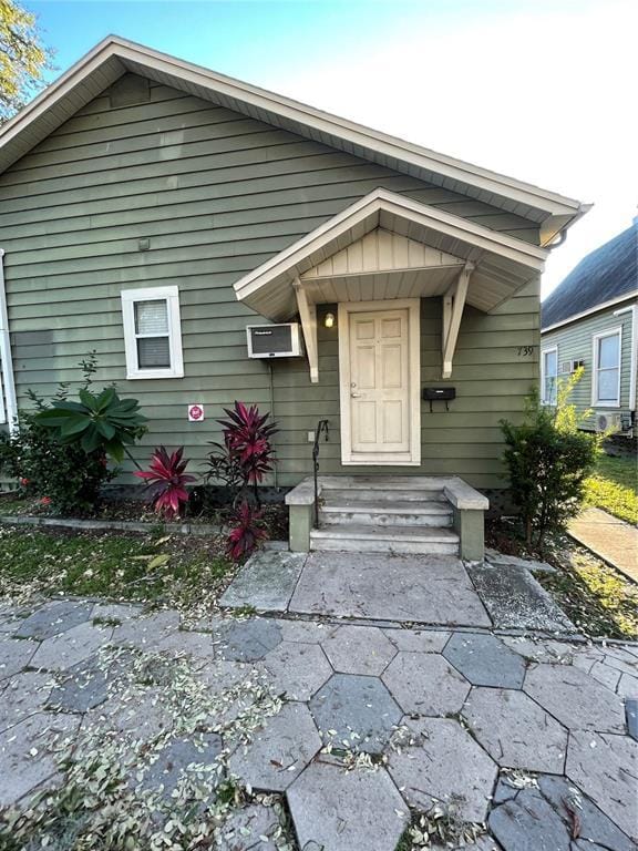 Foto principal - 739 Dartmoor St N