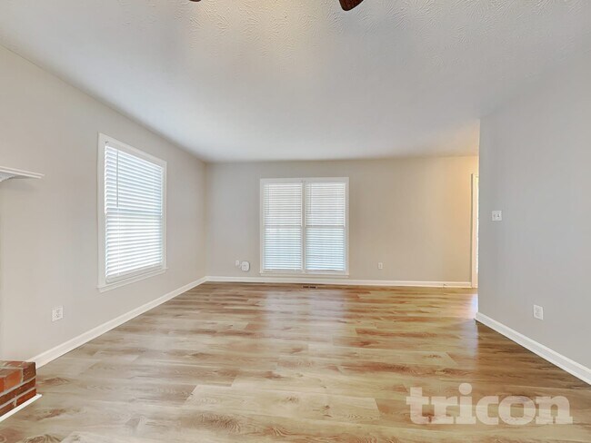 Foto del edificio - 220 Stevenson Trail