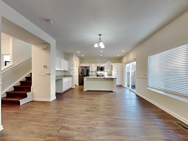 Foto del edificio - 6594 Abbeywood Dr