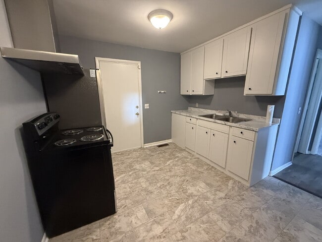 Photo - Newly Renovated 2-Bedroom Near Downtown Nashville Apartment