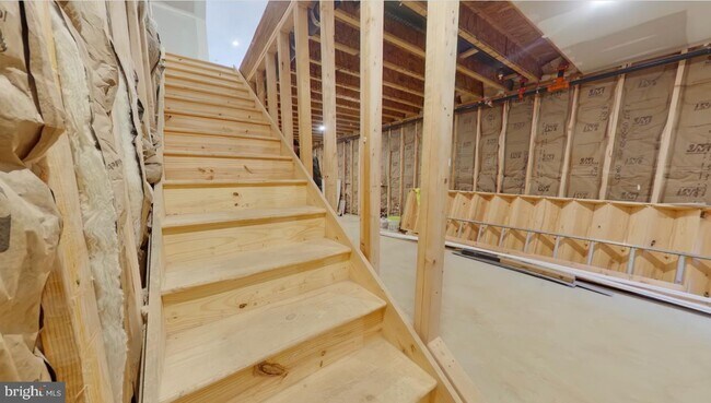 Building Photo - 2420 Ridge Ave
