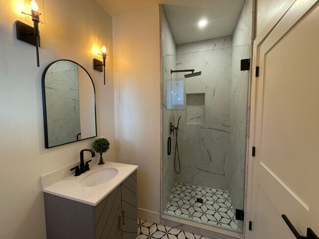 Foto del edificio - 14381 Maclay Ct