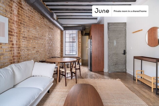 Building Photo - Contemporary ROOM at The Clark House