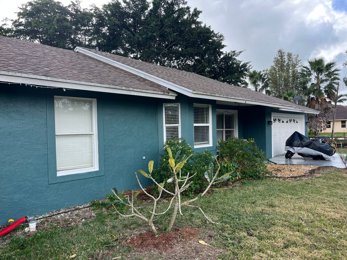 Foto principal - 15362 94th St N