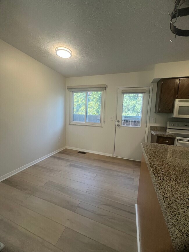 Foto del edificio - 1967 Slaton Ct