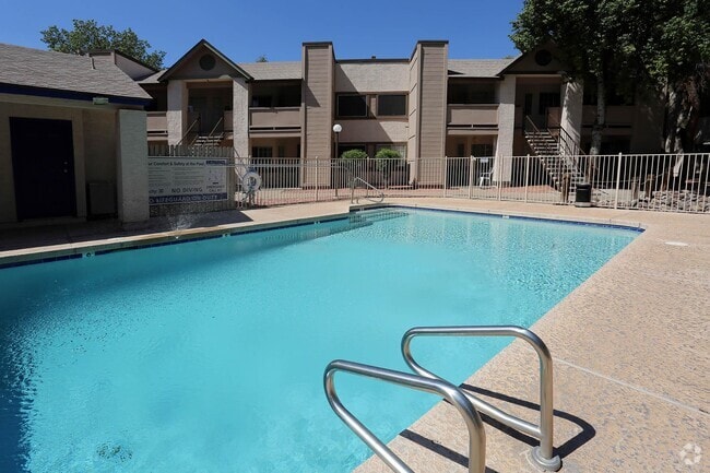 Building Photo - Brook Creek