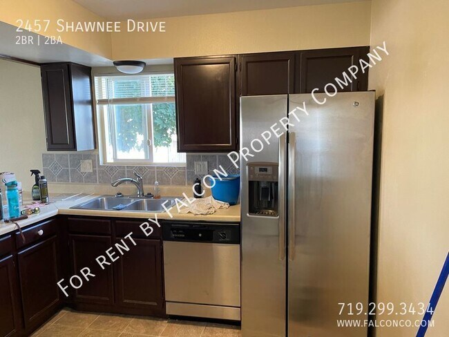 Foto del edificio - 2457 Shawnee Dr