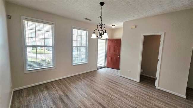Building Photo - 3060 Kentmere Dr