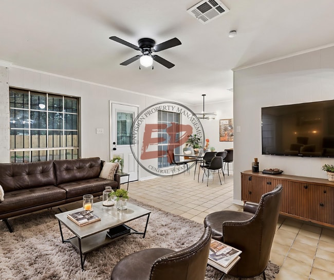 Foto del edificio - 401 Carver Ave