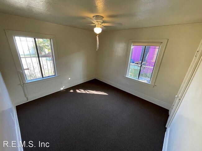 Building Photo - 2 br, 1 bath House - 1729 W 65th Place