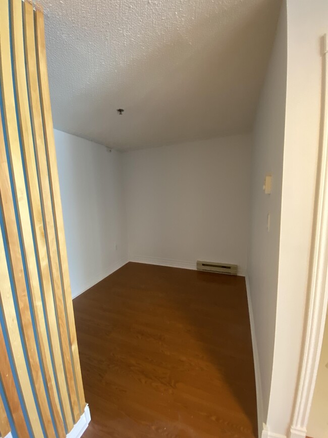 Building Photo - 3700 John Parr Dr