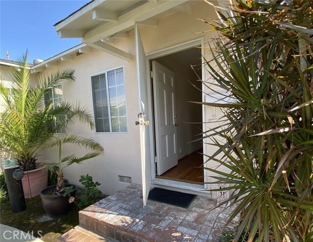 Foto del edificio - 5618 Riverton Ave