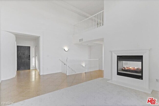 Building Photo - 4 br, 3 bath Condo - 13031 Villosa Pl Apt 437