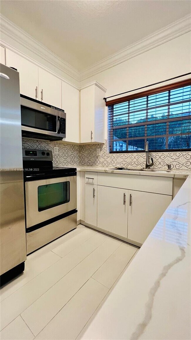 Foto del edificio - 4959 SW 135th Way