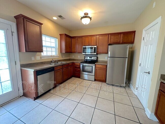 Building Photo - 126 Tuscany Ct