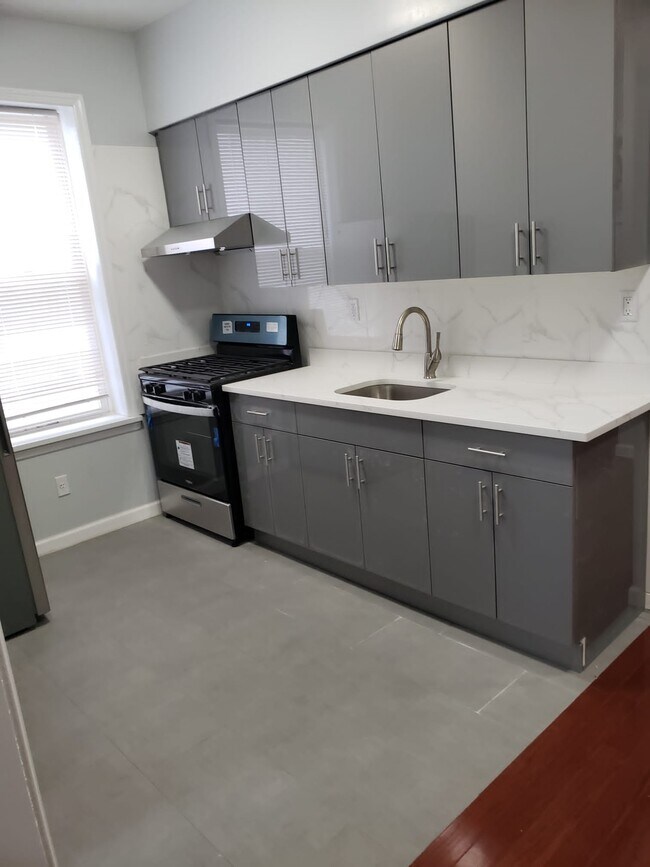 Foto del edificio - 6308 23rd Ave