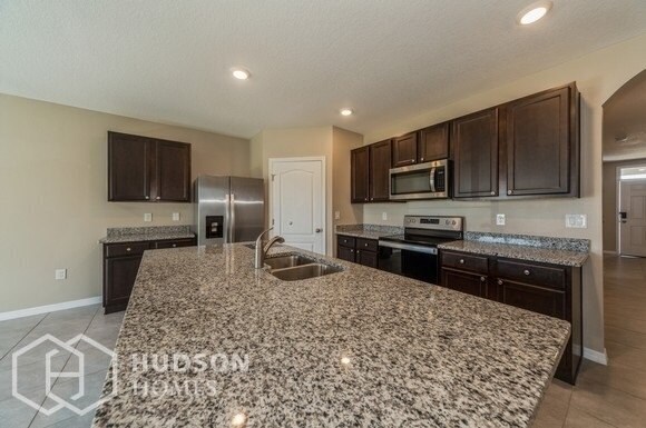 Foto del edificio - NEW CONSTRUCTION! 5383 Arlington River Dr....