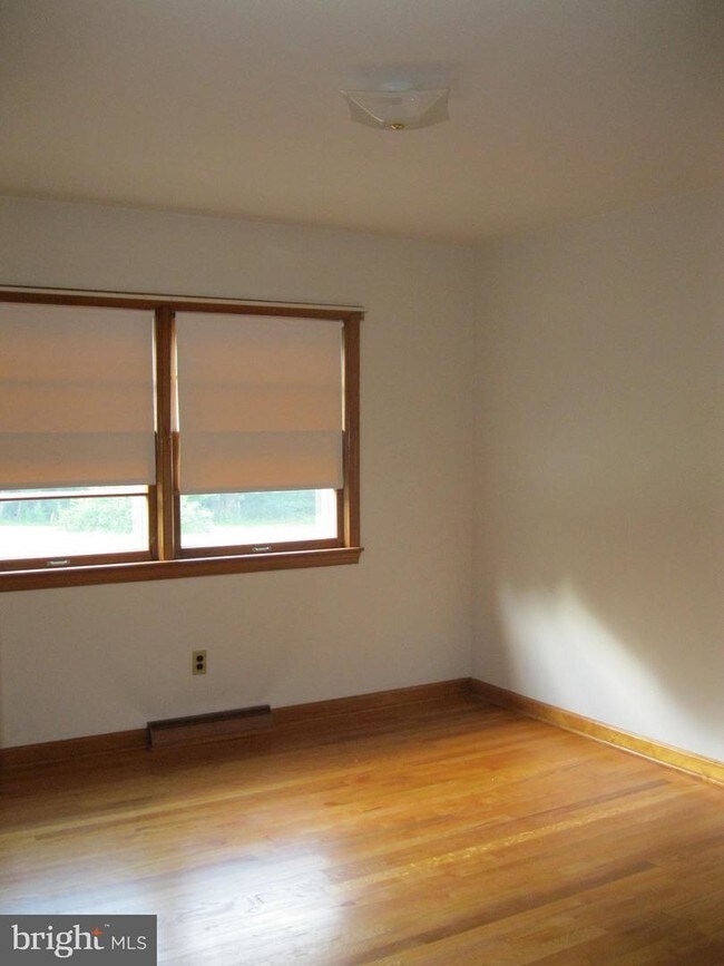 10103 Dahlgren Rd, King VA 22485 House for Rent in King