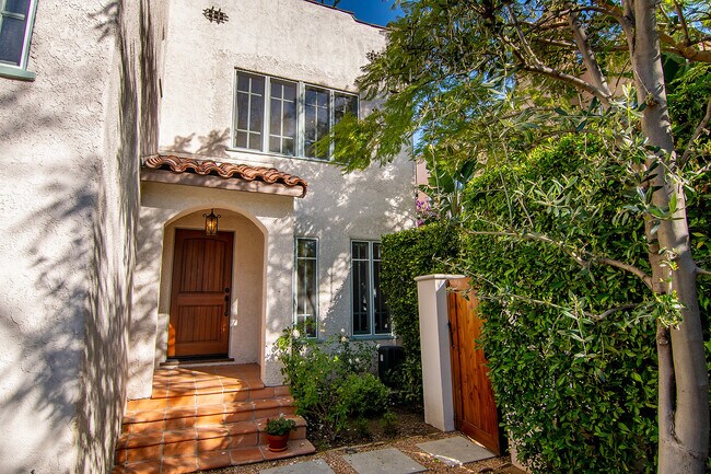 Foto del edificio - 6217 W 6th St